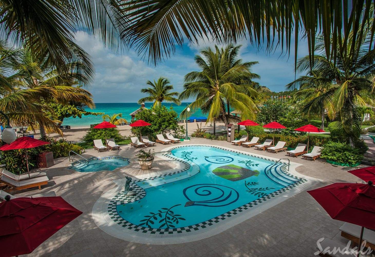 heart shaped resort pool