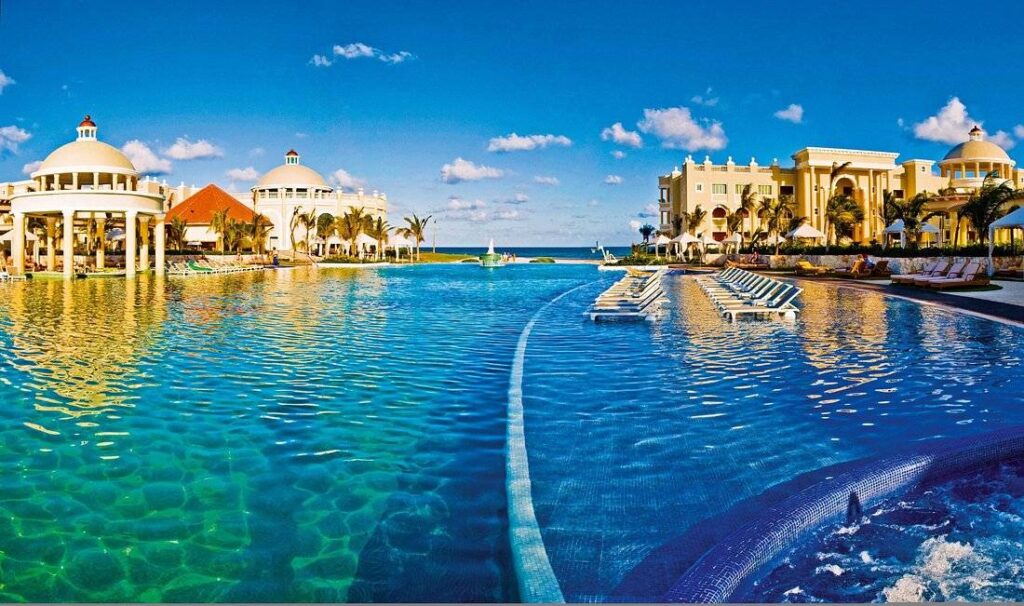 huge resort pool